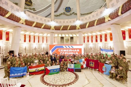 Сотрудник ВИПЭ ФСИН России Александр Ласточкин вместе с семьей вошел в число победителей в финале Всероссийской игры «Семейная зарница»